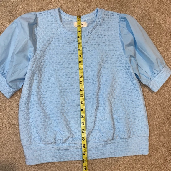 Porridge Textured Puff Sleeve Top - Picture 7 of 11